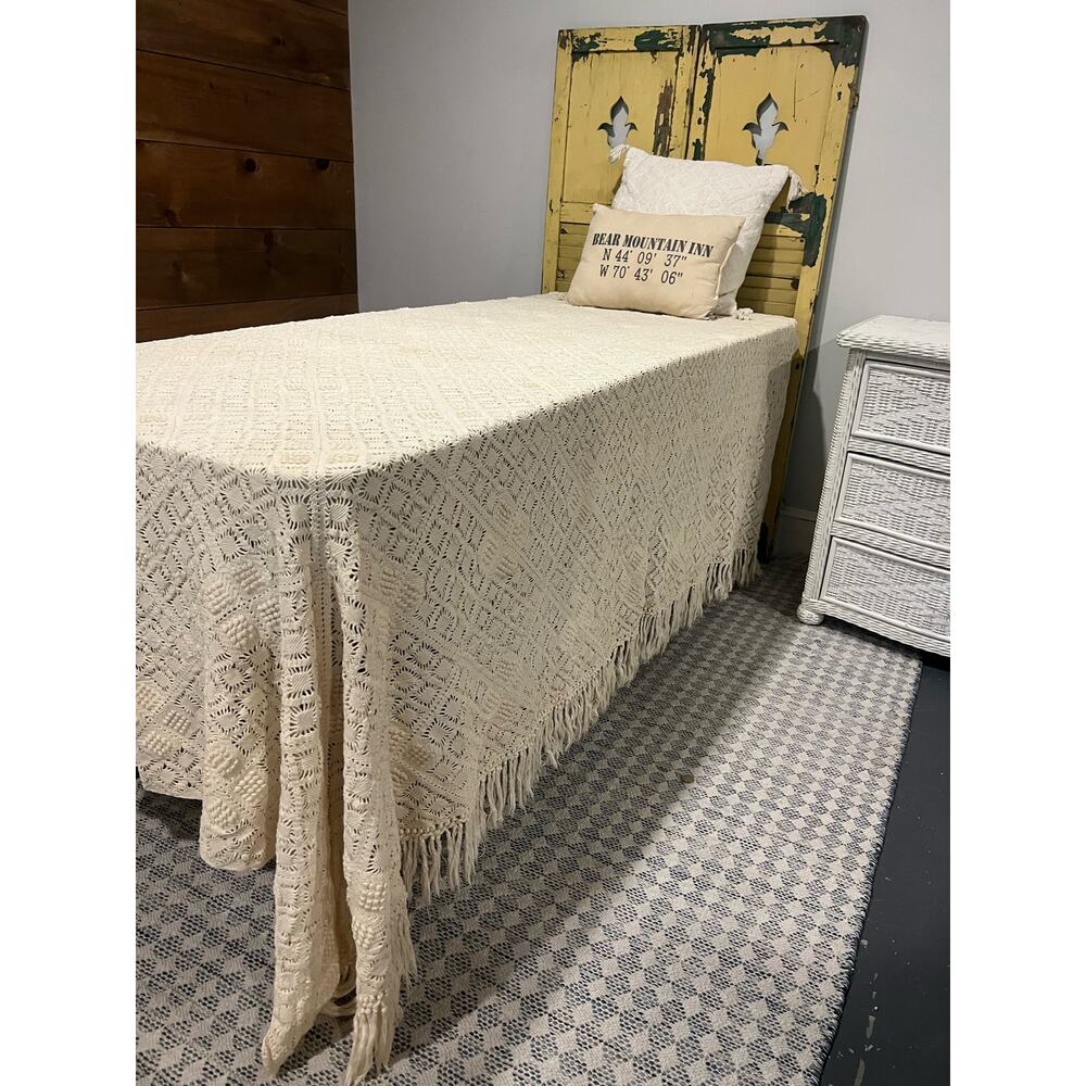 Antique Crochet Bedspread Coverlet Cotton Popcorn Stitch 80x88 Cream Colored